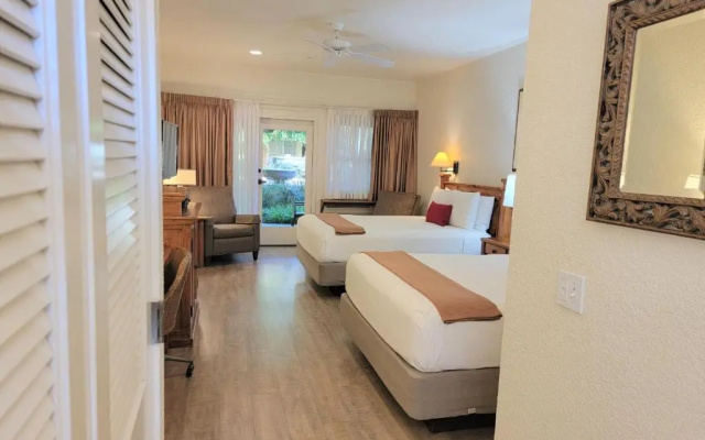 photo 3 of El Pueblo Inn
