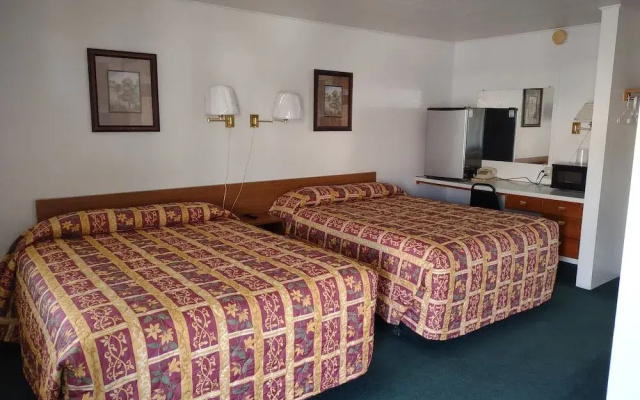 photo 5 of El Rancho Motel