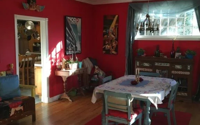 photo 2 of Elaines Hollywood Bed And Breakfast