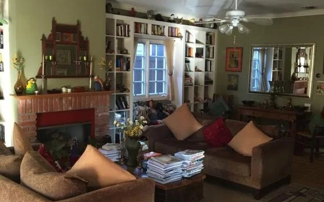photo 3 of Elaines Hollywood Bed And Breakfast