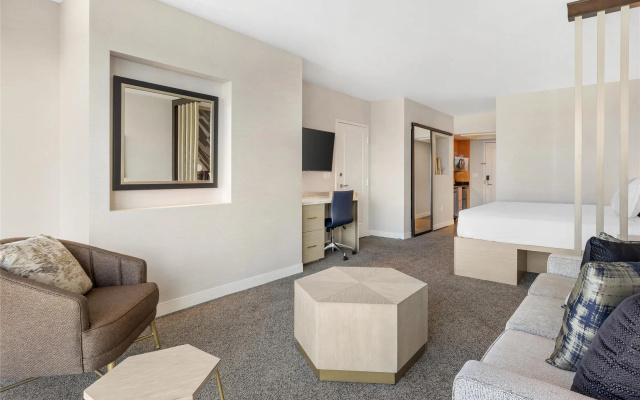 photo 4 of Hilton Grand Vacations Club Elara Center Strip Las Vegas