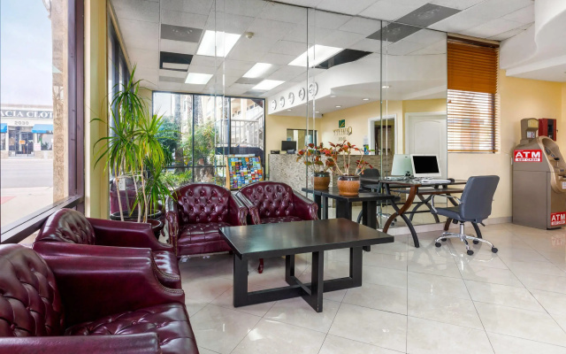 photo 2 of Quality Inn - Torrance Lomita