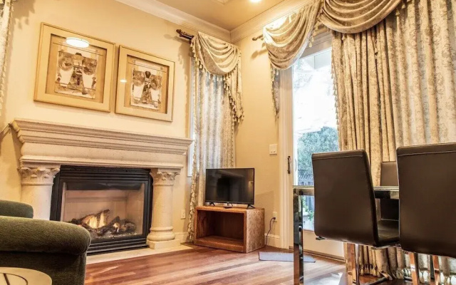 photo 2 of Elegant 1-bedroom Suite in Cupertino