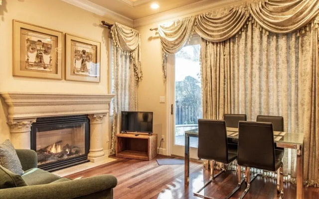 photo 3 of Elegant 1-bedroom Suite in Cupertino