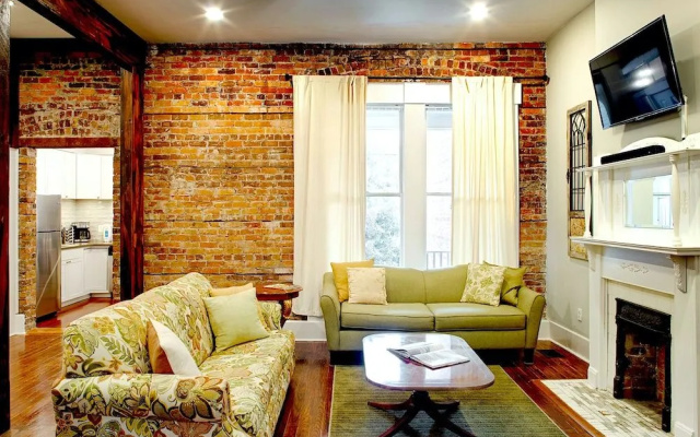 photo 3 of Elegant Brick 2 BR in downtown Savannah