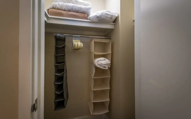 photo 3 of Elegant Suites in Westland Avenue