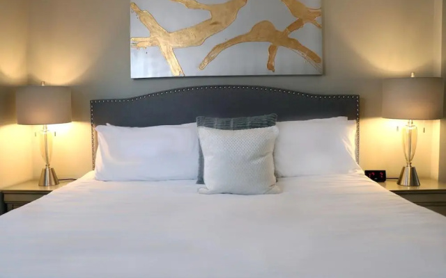 photo 5 of Elegant Two Bedroom Suite