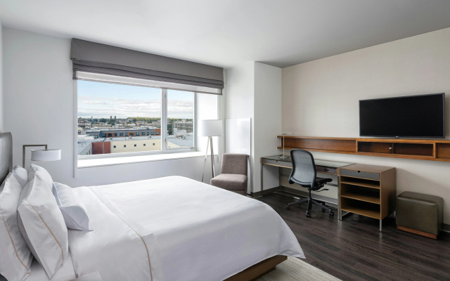 photo 3 of Element by Marriott Harrison - Newark