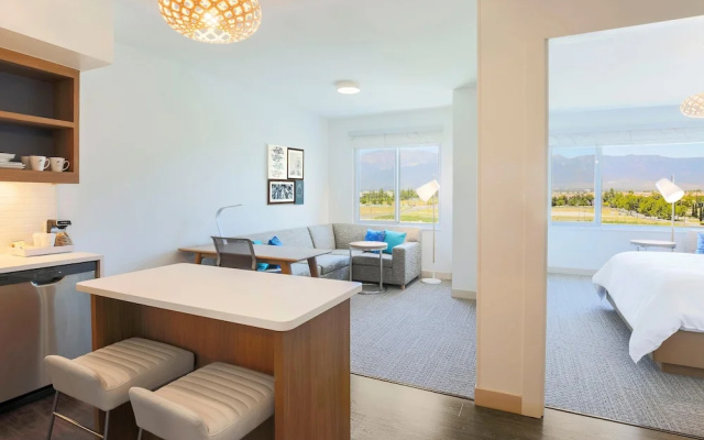 photo 4 of Element Ontario Rancho Cucamonga