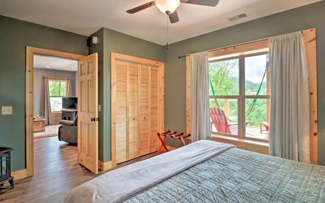 photo 5 of Elevated Cabin Bordering Smoky Mountain Nat'l Park