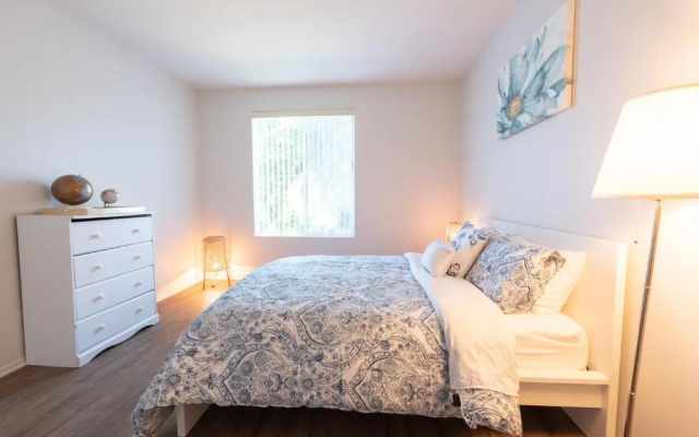 photo 2 of Elite 2BR Apartment at Venice Marina Del Rey