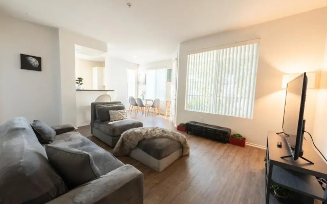 photo 4 of Elite 2BR Apartment at Venice Marina Del Rey