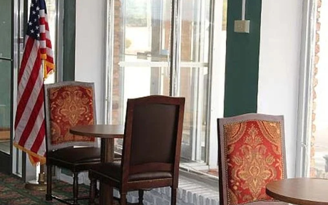 photo 3 of Elizabeth Inn Freeport
