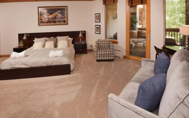 photo 2 of Ski In/out Lodge With Private Lifts, 2br 2ba Next To Golf 2 Bedroom Condo by RedAwning