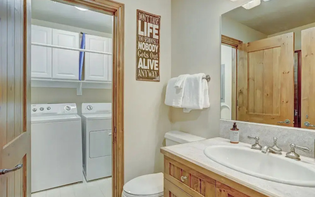 photo 4 of Luxurious 2 Bd With Lift View In Beaver Creek 2 Bedroom Condo by RedAwning