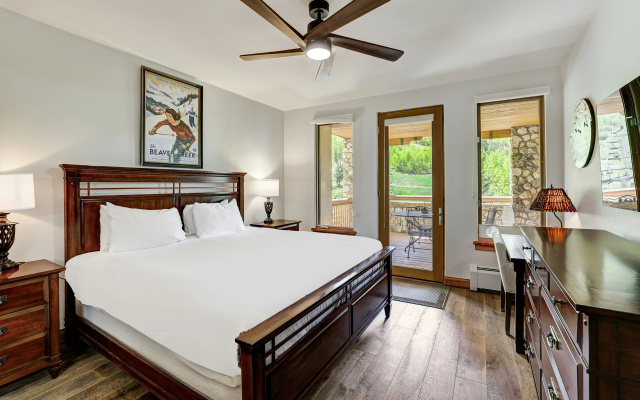 photo 4 of Elkhorn Lodge