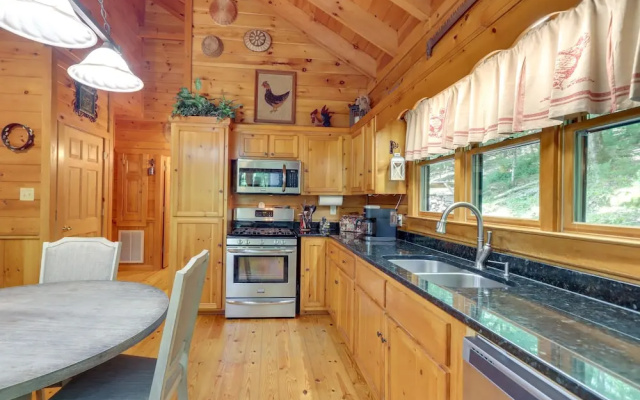 photo 3 of Ellijay Cabin w/ Deck and Hot Tub!