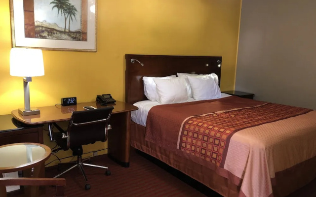 photo 5 of Ellijay Inn