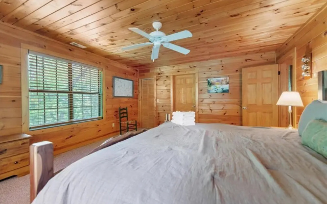 photo 2 of Elliotts Hideaway Adorable Cabin Fire pit hot tub Deck pet Friendly Wifi