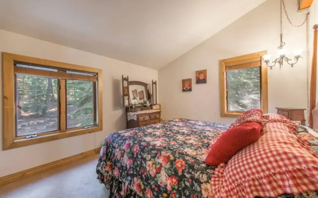 photo 3 of Ellis Peak by Avantstay Beautiful Mckinney Cabin w/ Filtered Lake Views
