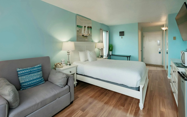 photo 2 of Embarcadero Resort Hotel & Marina