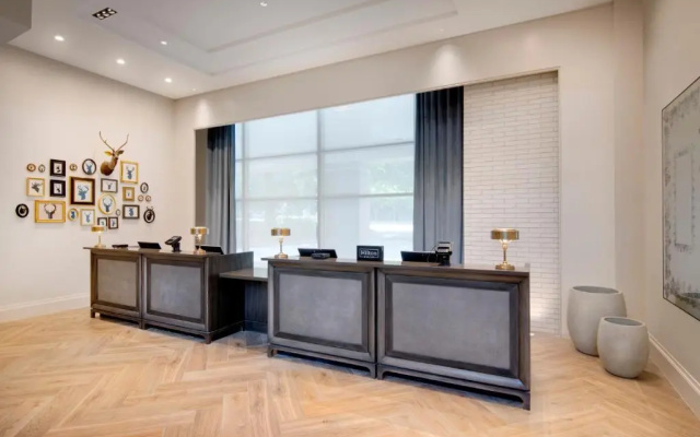 photo 2 of Embassy Suites by Hilton Atlanta Buckhead