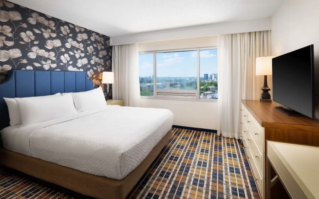 photo 3 of Embassy Suites by Hilton Atlanta Buckhead