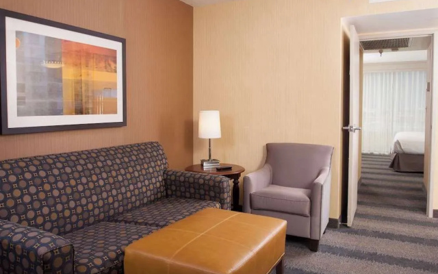 photo 3 of Embassy Suites Bloomington