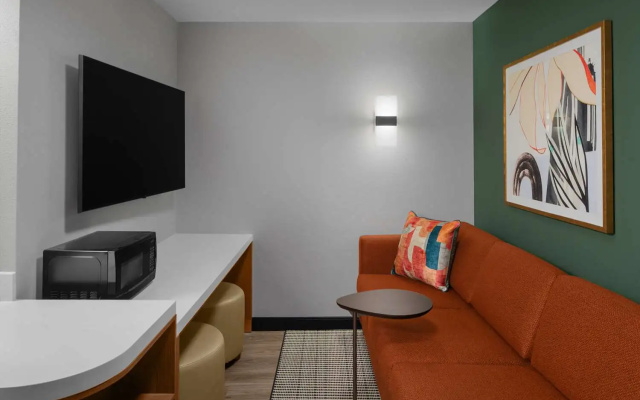 photo 5 of Embassy Suites By Hilton Madison Downtown