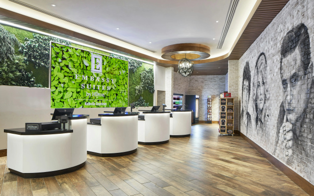 photo 2 of Embassy Suites by Hilton Nashville Downtown