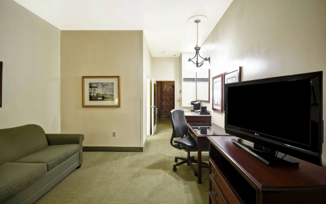 photo 4 of Embassy Suites by Hilton Charleston Historic District