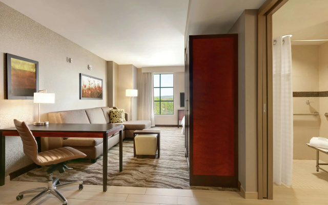 photo 3 of Embassy Suites Chattanooga / Hamilton Place