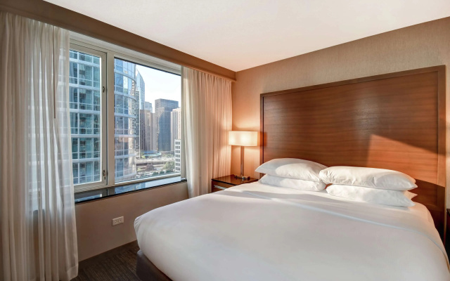photo 5 of Embassy Suites by Hilton Chicago Downtown Magnificent Mile