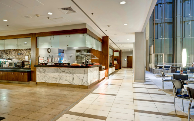 photo 2 of Embassy Suites by Hilton Chicago Downtown River North
