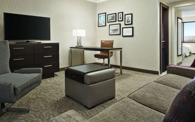 photo 3 of Embassy Suites by Hilton Chicago North Shore Deerfield