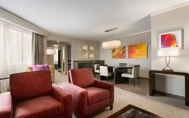 photo 4 of Embassy Suites by Hilton Chicago North Shore Deerfield