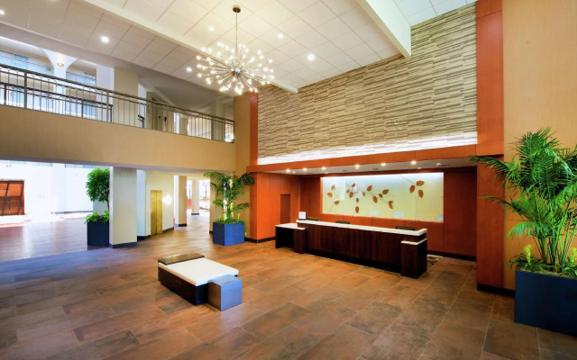 photo 2 of Embassy Suites by Hilton Cincinnati Northeast Blue Ash