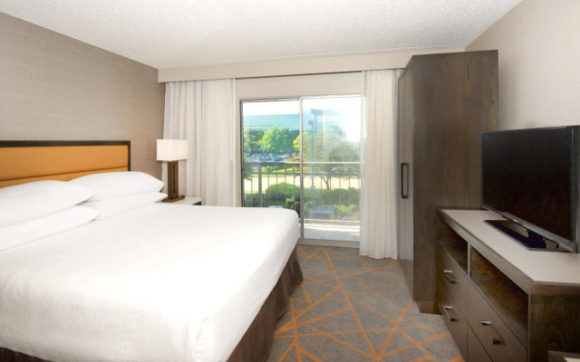 photo 3 of Embassy Suites by Hilton Cincinnati Northeast Blue Ash