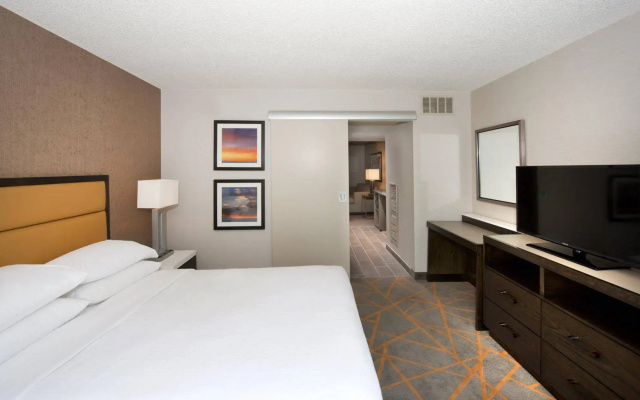 photo 5 of Embassy Suites by Hilton Cincinnati Northeast Blue Ash