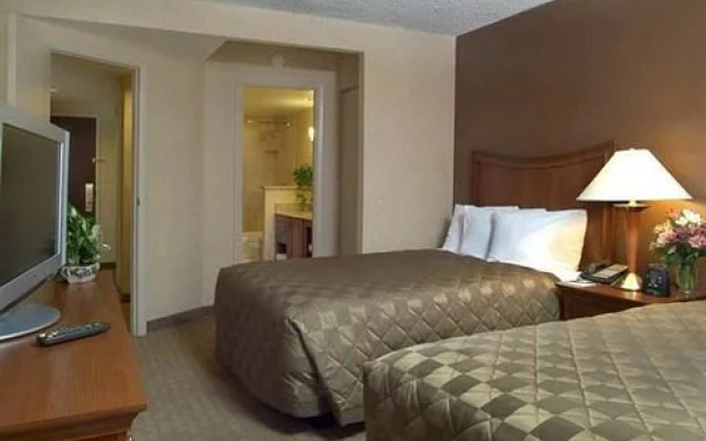 photo 4 of Embassy Suites Cleveland-Downtown