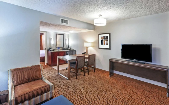 photo 4 of Embassy Suites Dallas Market Center
