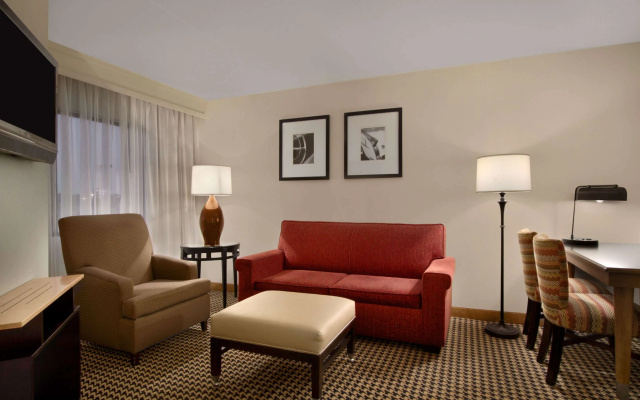 photo 4 of Embassy Suites by Hilton Detroit Metro Airport