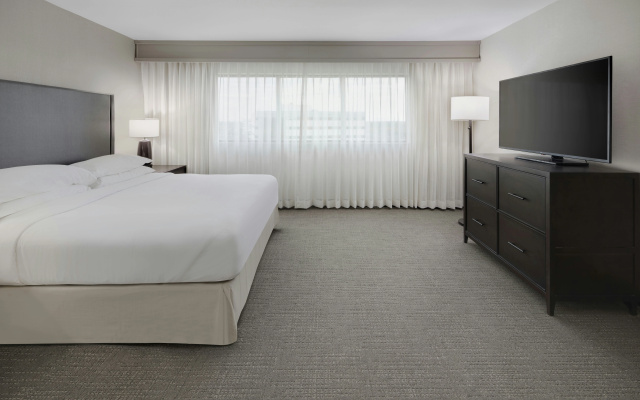 photo 3 of Embassy Suites by Hilton Detroit Troy Auburn Hills