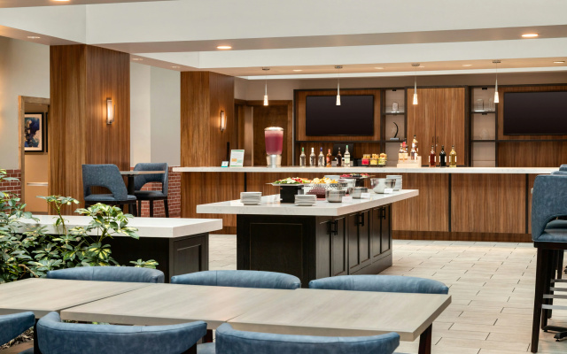 photo 2 of Embassy Suites by Hilton Atlanta at Centennial Olympic Park