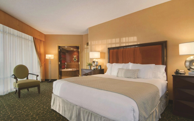 photo 5 of Embassy Suites by Hilton Hampton Convention Center