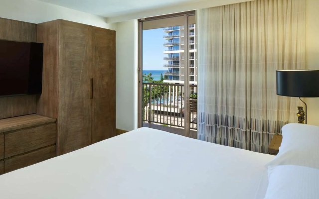 photo 4 of Embassy Suites by Hilton Waikiki Beach Walk
