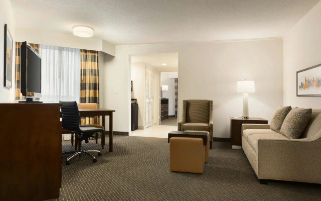 photo 2 of Embassy Suites by Hilton Baltimore at BWI Airport