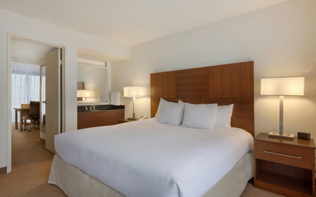 photo 3 of Embassy Suites Hotel Baton Rouge