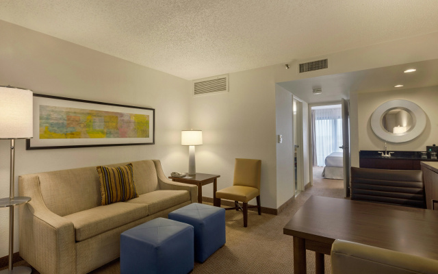 photo 4 of Embassy Suites Hotel Baton Rouge