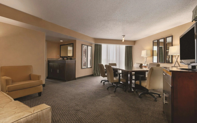 photo 3 of Embassy Suites Hotel Birmingham